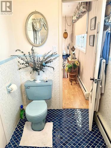 71 Pine Avenue, Smooth Rock Falls, ON - Indoor Photo Showing Bathroom