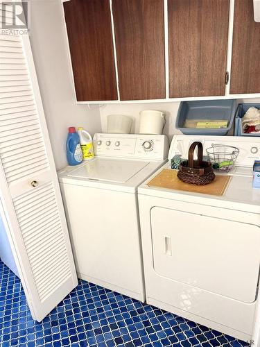 71 Pine Ave, Smooth Rock Falls, ON - Indoor Photo Showing Laundry Room