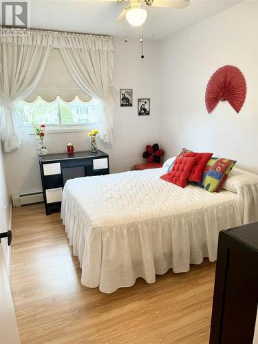 71 Pine Avenue, Smooth Rock Falls, ON - Indoor Photo Showing Bedroom