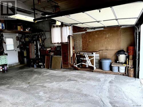 71 Pine Avenue, Smooth Rock Falls, ON - Indoor Photo Showing Garage