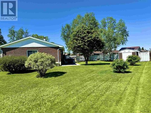 71 Pine Avenue, Smooth Rock Falls, ON - Outdoor