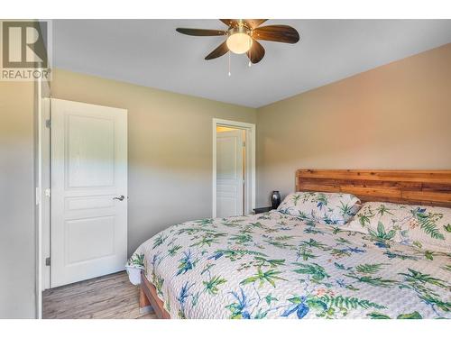 94 Tomkinson Road, Grindrod, BC - Indoor Photo Showing Bedroom