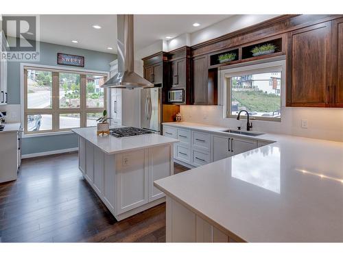 2387 Tallus Ridge Drive, West Kelowna, BC - Indoor Photo Showing Kitchen With Upgraded Kitchen