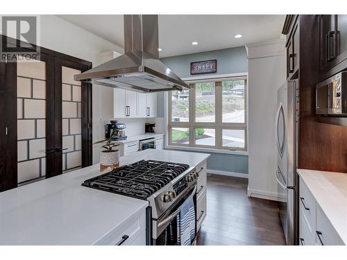 2387 Tallus Ridge Drive, West Kelowna, BC - Indoor Photo Showing Kitchen With Upgraded Kitchen