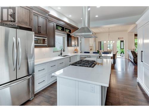 2387 Tallus Ridge Drive, West Kelowna, BC - Indoor Photo Showing Kitchen With Upgraded Kitchen