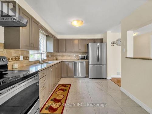 158 Kovac Road, Cambridge, ON - Indoor Photo Showing Kitchen With Stainless Steel Kitchen With Double Sink