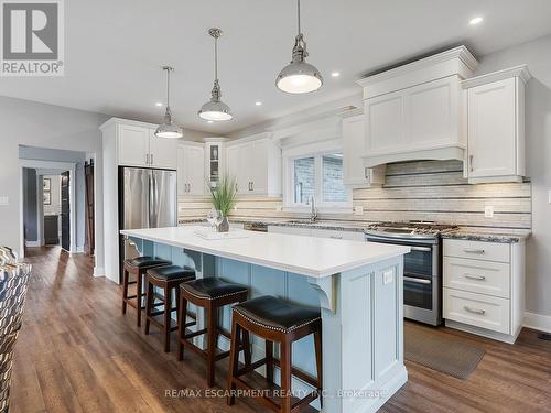 168 Moores Road, Haldimand, ON - Indoor Photo Showing Kitchen With Upgraded Kitchen