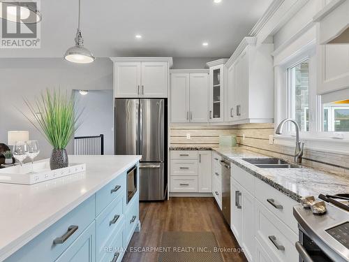 168 Moores Road, Haldimand, ON - Indoor Photo Showing Kitchen With Double Sink With Upgraded Kitchen