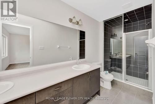 41 Blacklock Street, Cambridge, ON - Indoor Photo Showing Bathroom