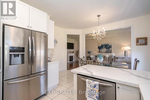 236 Johnson Drive, Shelburne, ON - Indoor Photo Showing Kitchen With Stainless Steel Kitchen With Upgraded Kitchen