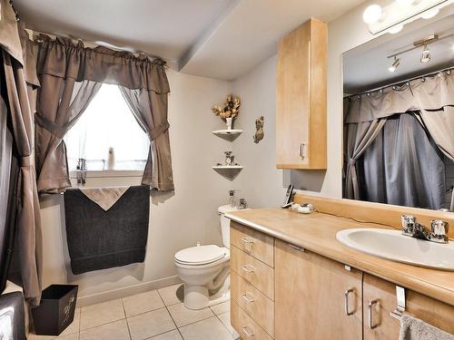 Salle de bains - 450  - 456 Rue St-Joseph, Farnham, QC - Indoor Photo Showing Bathroom