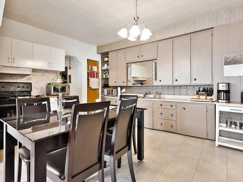 Dining room - 450  - 456 Rue St-Joseph, Farnham, QC - Indoor Photo Showing Kitchen