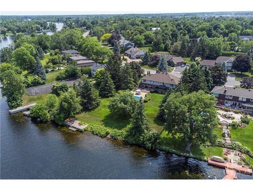 5533 South Island Park Drive, Manotick, ON 