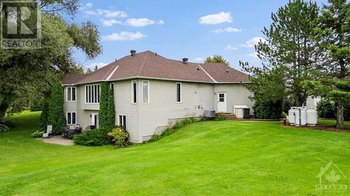 1819 Baseline Road, Clarence-Rockland, ON - Outdoor