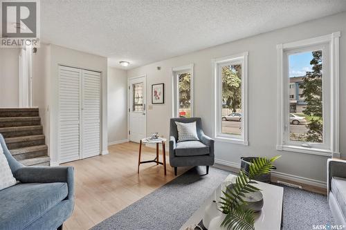 250 Stillwater Drive, Saskatoon, SK - Indoor Photo Showing Living Room