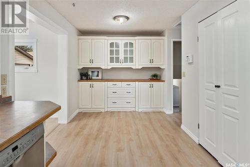 250 Stillwater Drive, Saskatoon, SK - Indoor Photo Showing Kitchen