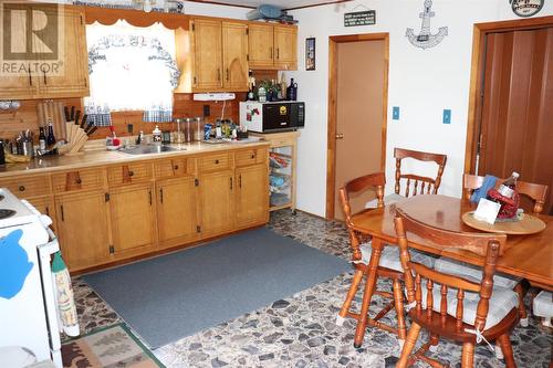 36 Gull Pond Road, Gull Pond, NL - Indoor Photo Showing Kitchen