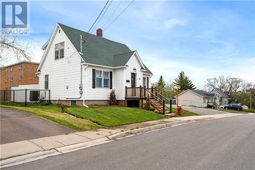 19 Bishop Street, Moncton, NB - Outdoor