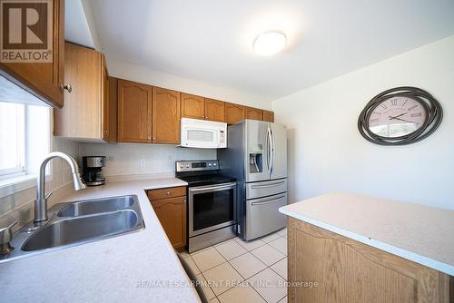 34 Stowe Terrace, Brantford, ON - Indoor Photo Showing Kitchen With Double Sink