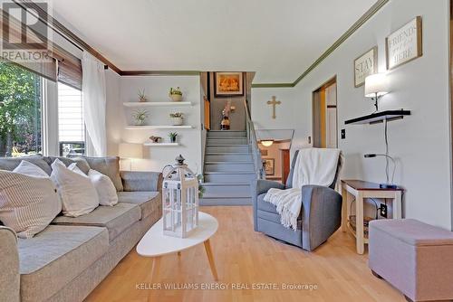 856 Florell Drive, Oshawa, ON - Indoor Photo Showing Living Room