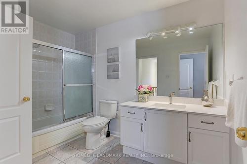 48 Futura Avenue, Richmond Hill, ON - Indoor Photo Showing Bathroom