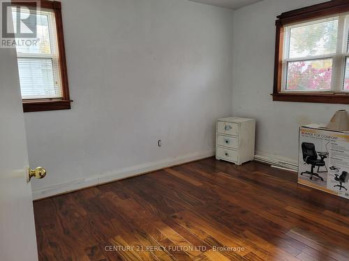 54 Anger Street, Chatham-Kent, ON - Indoor Photo Showing Other Room