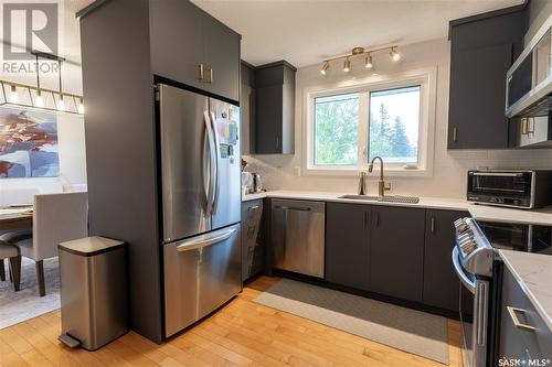 101 Harvard Crescent, Saskatoon, SK - Indoor Photo Showing Kitchen