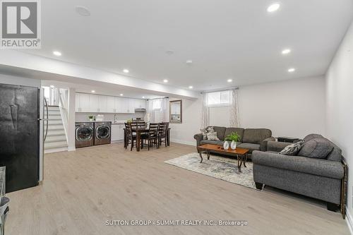 1379 Bough Beeches Boulevard, Mississauga, ON - Indoor