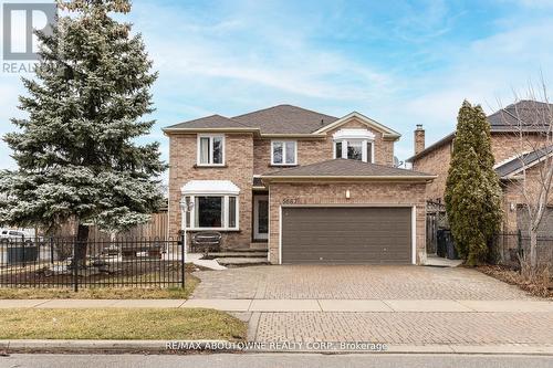 5687 Goldenbrook Drive, Mississauga, ON - Outdoor With Facade