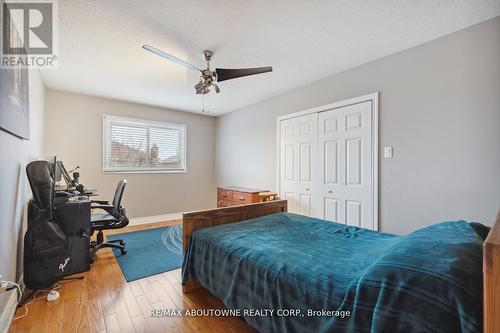 5687 Goldenbrook Drive, Mississauga, ON - Indoor Photo Showing Bedroom