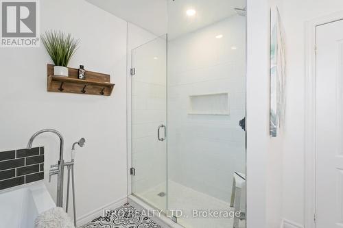 277 Church Street N, New Tecumseth, ON - Indoor Photo Showing Bathroom