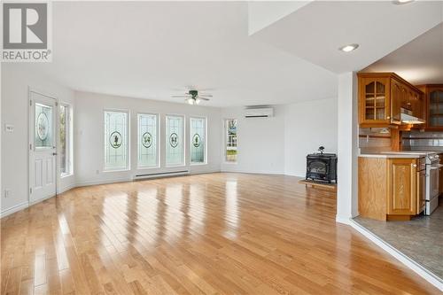 2 De La Plage, Beaubassin East, NB - Indoor Photo Showing Kitchen