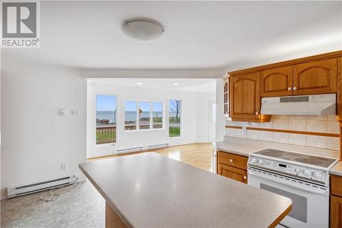 2 De La Plage, Beaubassin East, NB - Indoor Photo Showing Kitchen