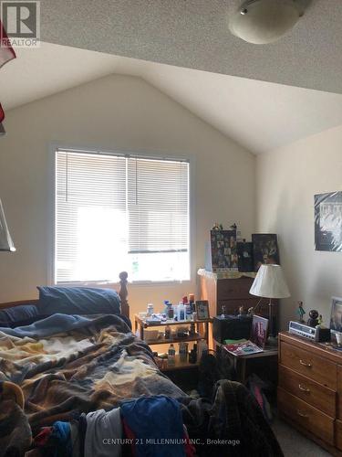 49 - 16 Berkshire Avenue, Wasaga Beach, ON - Indoor Photo Showing Bedroom