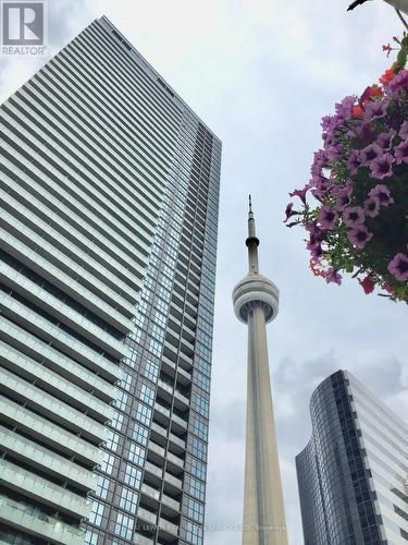 2011 - 300 Front Street W, Toronto (Waterfront Communities), ON - Outdoor With Balcony With Facade