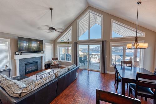 438-6973 Terazona Drive, Kelowna, BC - Indoor With Fireplace