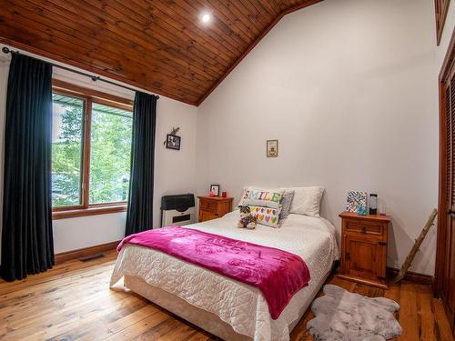 Chambre Ã Â coucher - 3028 Rive Du Lac-Tremblant, Lac-Tremblant-Nord, QC - Indoor Photo Showing Bedroom