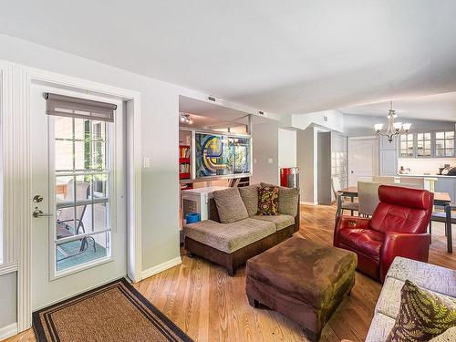 Salon - 200 Rue Albert, Cowansville, QC - Indoor Photo Showing Living Room