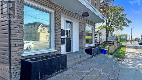 381 Simcoe Street S, Oshawa, ON - Outdoor