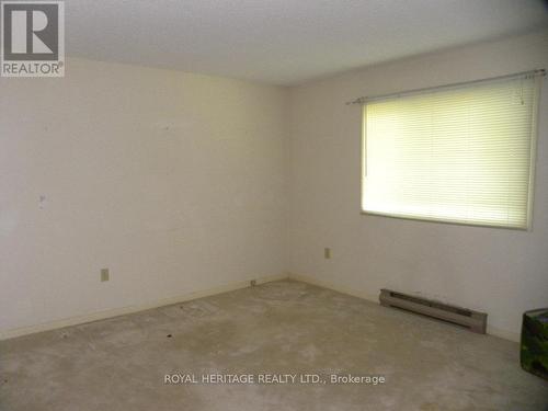 45 Little Bob Drive, Kawartha Lakes, ON - Indoor Photo Showing Other Room