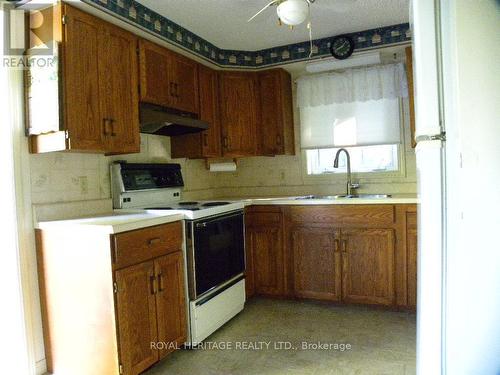 45 Little Bob Drive, Kawartha Lakes, ON - Indoor Photo Showing Kitchen