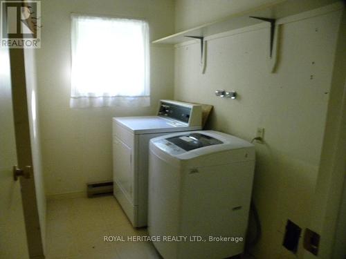 45 Little Bob Drive, Kawartha Lakes, ON - Indoor Photo Showing Laundry Room