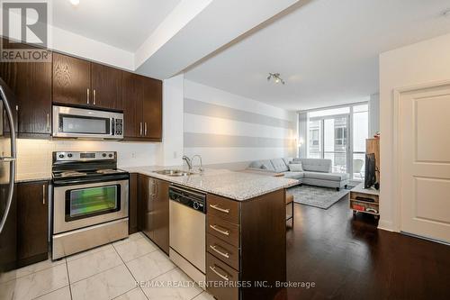 1404 - 38 The Esplanade, Toronto (Waterfront Communities), ON - Indoor Photo Showing Kitchen With Double Sink