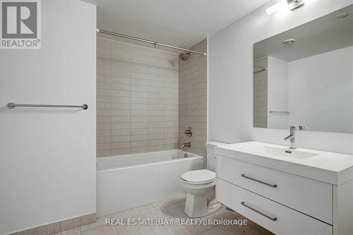 312 - 403 Church Street, Toronto, ON - Indoor Photo Showing Bathroom