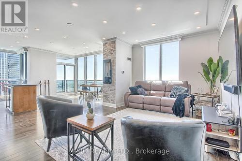 4305 - 16 Harbour Street, Toronto, ON - Indoor Photo Showing Living Room