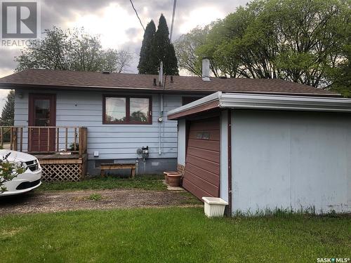 401 1St Avenue E, Buchanan, SK - Outdoor