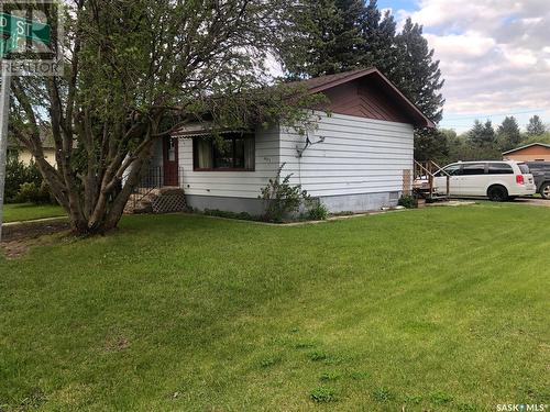 401 1St Avenue E, Buchanan, SK - Outdoor