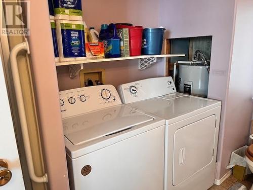 25 313 Westland Road, Quesnel, BC - Indoor Photo Showing Laundry Room