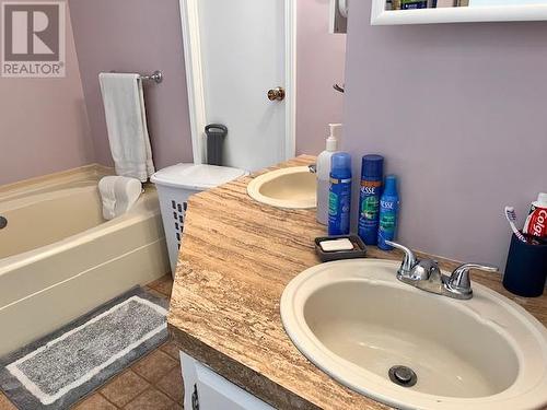 25 313 Westland Road, Quesnel, BC - Indoor Photo Showing Bathroom