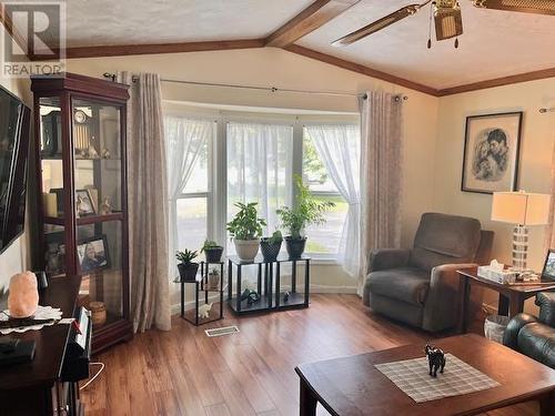 25 313 Westland Road, Quesnel, BC - Indoor Photo Showing Living Room